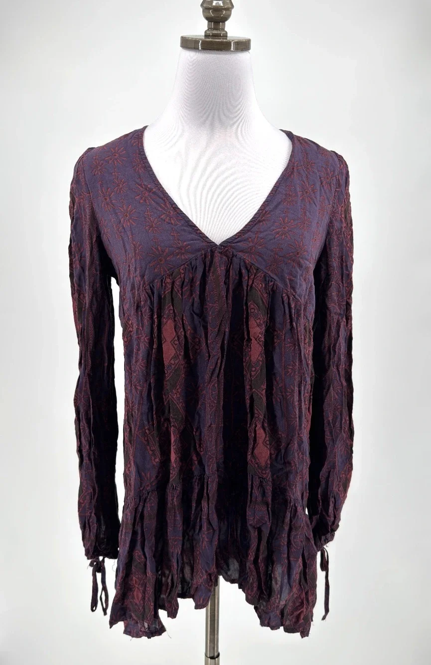 Free People Dark Romance Purple Black Floral Boho V Neck Tunic Top Sz XS